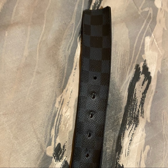 Authentic Louis Vuitton belt size 30-32 - Picture 3 of 4